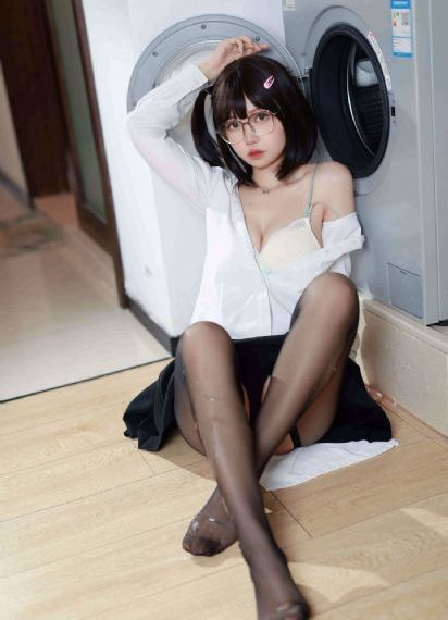 向日葵在夜晚绽放_DVD高清在线